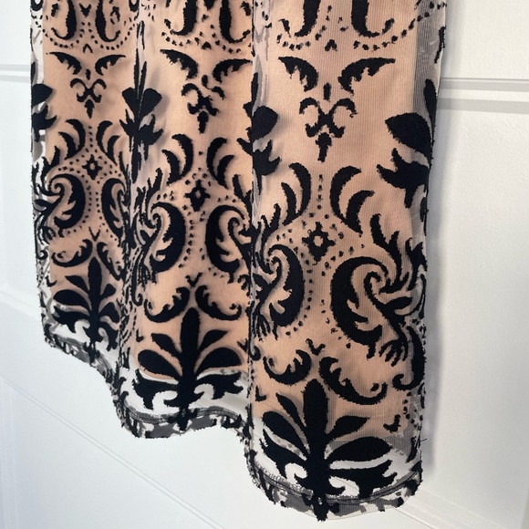 Black & Tan Dress - Picture 3 of 3